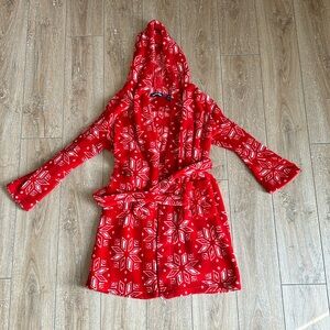 Lands’ End Children’s Red & White Snowflakes Robe Size 10